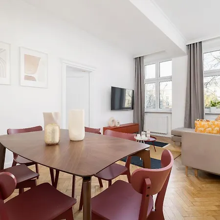 Nova - 3BR Apartment with an AC - Kazimierz Apartment Krakau