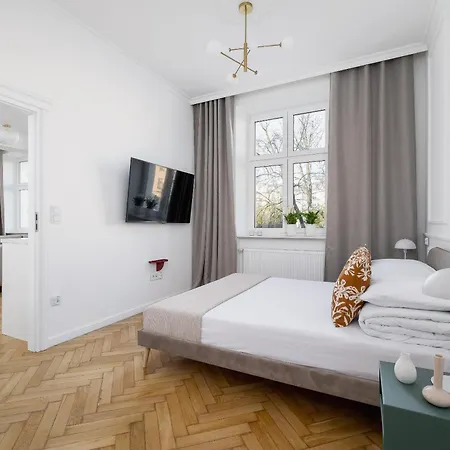 Nova - 3BR Apartment with an AC - Kazimierz Krakau