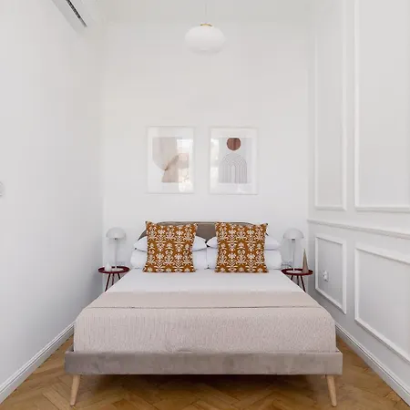 Apartment Nova - 3BR Apartment with an AC - Kazimierz *