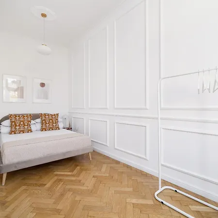 Nova - 3BR Apartment with an AC - Kazimierz * Krakau