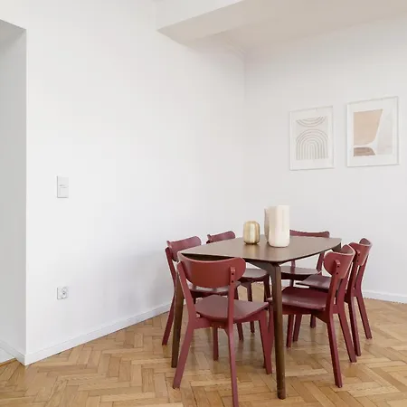 Nova - 3BR Apartment with an AC - Kazimierz Apartment