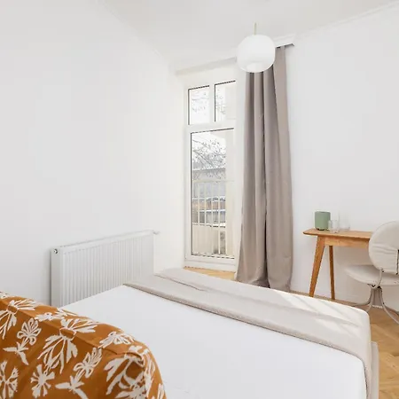 Nova - 3BR Apartment with an AC - Kazimierz Krakau