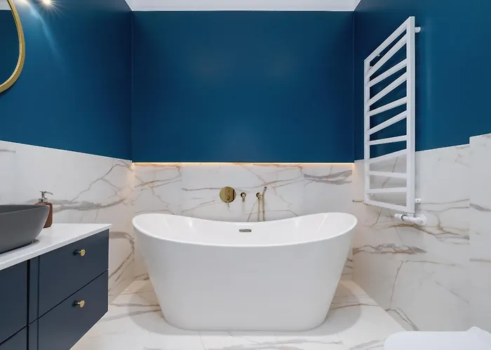 3-bedroom - Plac Wolnica 12a Apartment Krakow