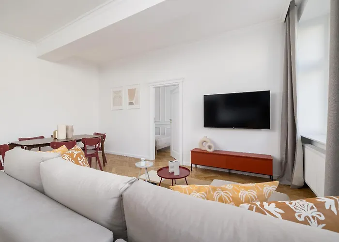 Apartment 3-bedroom - Plac Wolnica 12a *