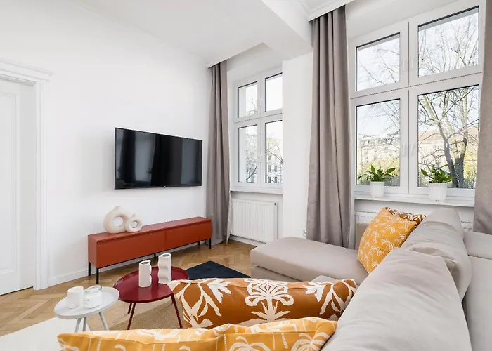 Apartment 3-bedroom - Plac Wolnica 12a